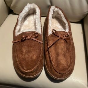 Woman's Moccasin Slippers